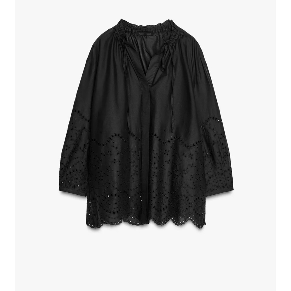 Zara EMBROIDERED BLOUSE M size